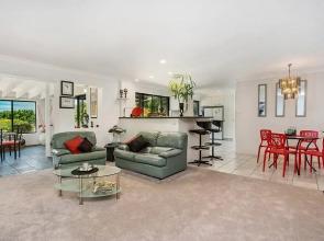 Funky Ocean Shores Getaway