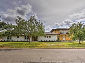 Elegant College Station Home - Walk to Texas A & M
