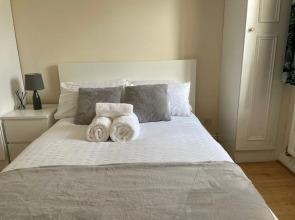 Cozy 1Br Flat Near Uel Campus Beckton/dlr/parking