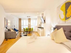 MyFlats Luxury Downtown