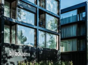Blackhome Innsbruck City South I contactless check-in