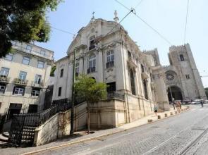 Casa Largo de Santo Antonio da Sé 8