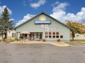 Days Inn by Wyndham International Falls