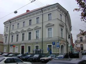 2 Bedroom Apartment near Town Hall