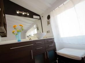 Holidays2Malaga Train Station Area Apartments