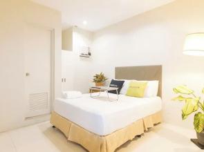 UrbanView @ Lacson Street Bacolod City by RedDoorz