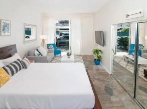 Charming Studio in Little Italy w/ Patio by Domio