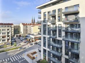 One Bedroom Apartment Okrzei by Renters