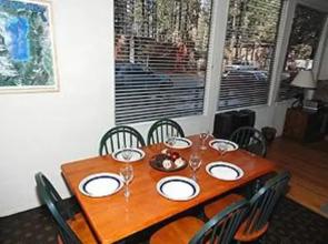 RedAwning William Avenue Holiday home