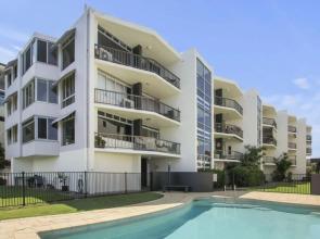 Pumicestone Lodge Unit Twelve, 26 Maloja Ave