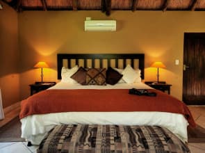 Royal Tree Lodge