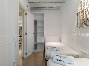 Enjoybcn Colon Apartments
