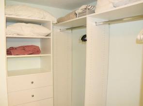 Gulf And Bay Club- F105 Beautiful Unit And Great Location! 2 Bedroom Condo