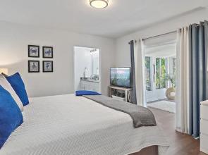 Siesta Key Sanctuary 3 Bedroom Home by RedAwning