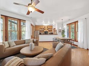 Urban Cowboy Villas - Heart of 704