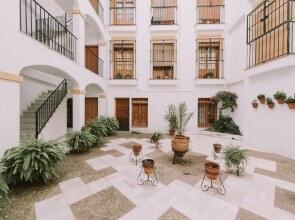 Sevilla Apartments San Luis