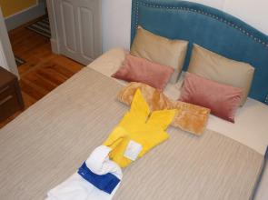 White and Grey Lisbon - Hostel