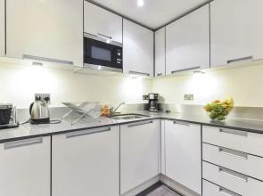 Tower Bridge Superior Apartments