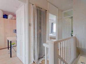 Bright 3 Bedroom House in Canning Town