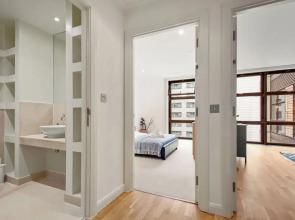 1 Bed South Quay Apartments Canary Wharf