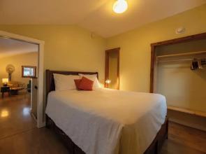 Downtown Whitehorse - Treehouse