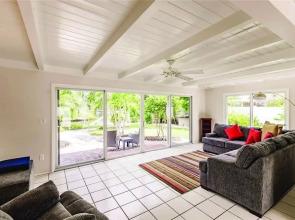 Tropical Siesta 2 Bedroom Home by RedAwning