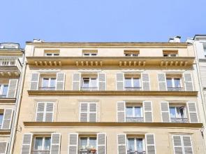 Charming 2 Room Apartment Near Square Louise-michel
