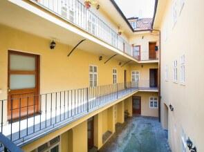 Boris' apartments Old Town Square