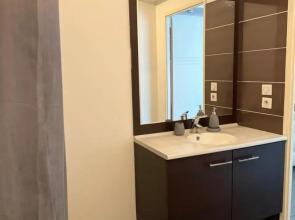 T2 Port Marianne avec balcon et place de parking