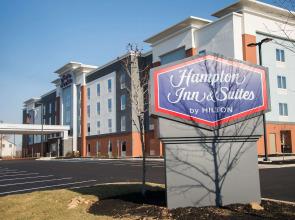Hampton Inn & Suites by Hilton Warrington Horsham