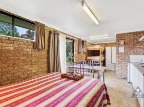 Fossicker Caravan Park