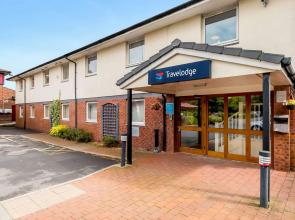 Travelodge Oldham Chadderton Hotel