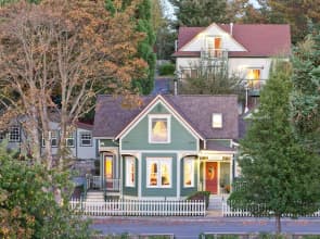 Tucker House Inn