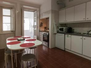 Lisbon City Center Apartment