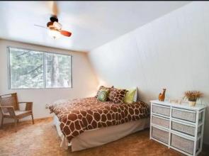 Large Cabin, 3 Minutes To Lake, 8 Minutes To Heavenly! 4 Bedroom Home