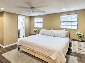 Welcoming Jacksonville Home < 9 Mi to Beach!