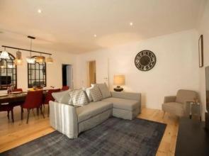 Olá Lisbon - Chiado III