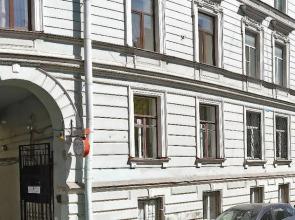 Sutkiarenda on Millionnaya 18