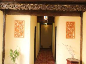 Shangri-La Mai Zhu Kung Gar Hotel