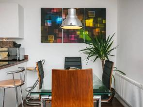 3 Bedroom Apartment With City View