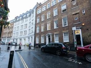 Amazing Two Bed Moments From St Pauls Cathedral A4