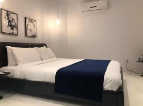 Boutic Studio Musées Downtown Montreal