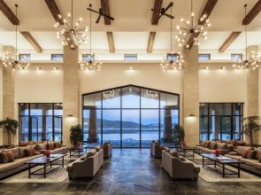 High Mountain Resort - Shangri-La