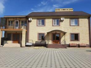 Guest House on Pobedy 7A