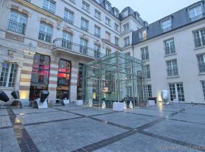 Kube Hotel Paris