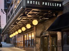Hotel Phillips Kansas City Curio Collection by Hilton