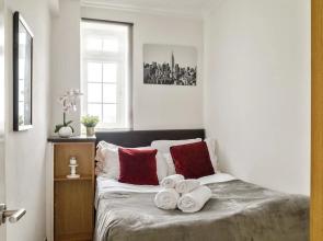 Picktheplace Sussex Gardens Apartments III