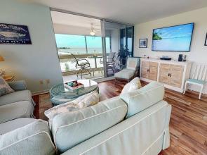Palm Bay Club 7th-floor Oceanfront Condo on Private Beach