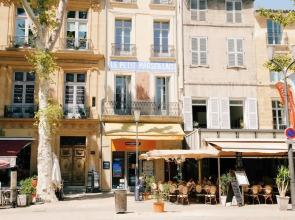 Charming & Central Apartment in Aix
