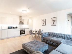 Brand New Luxurious 2-bed Apartment in Barking